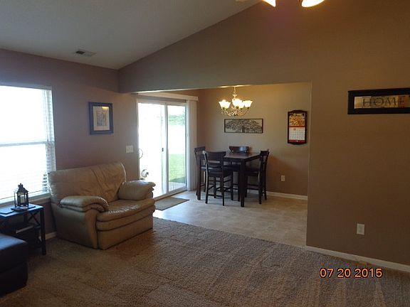4th image of 1304 W Sheffield Dr