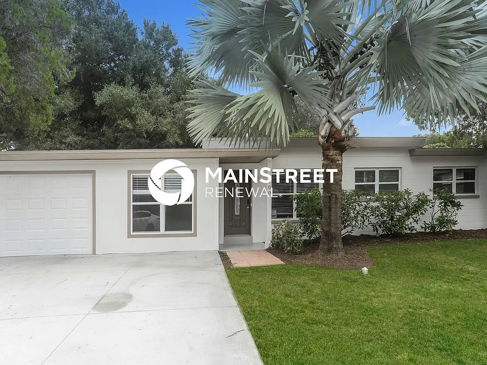 8700 Flame Vine Ave