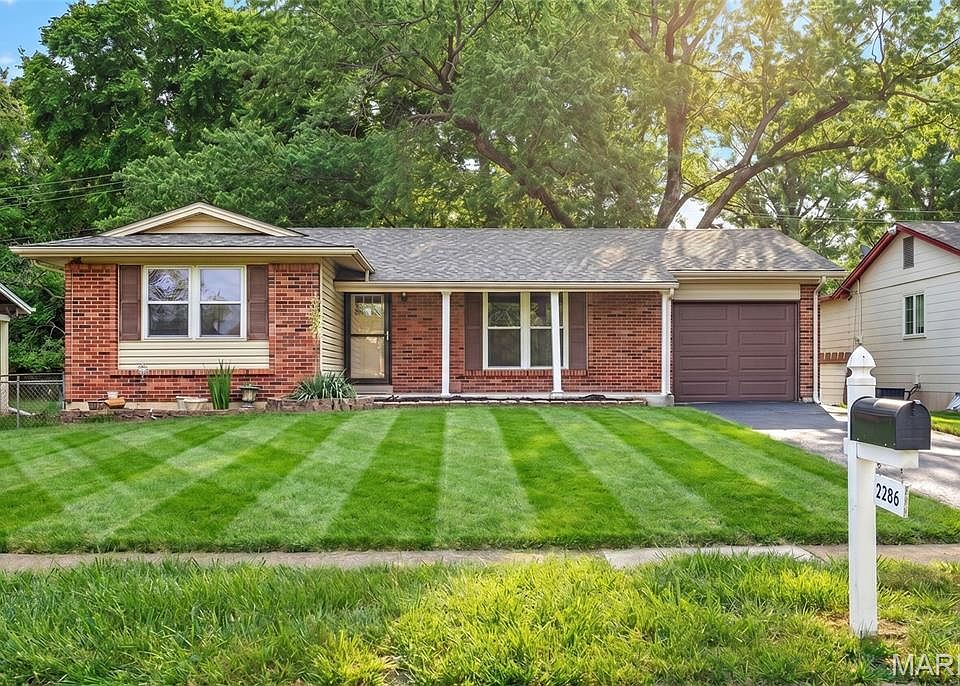 1st image of 2286 Westglen Park Dr