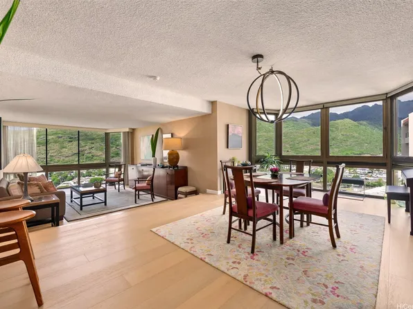 531 Hahaione St #216-A, Honolulu, HI 96825