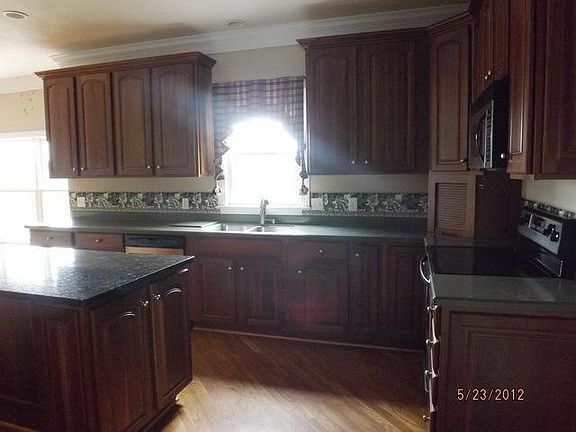 2nd image of 5936 Paddington Ct