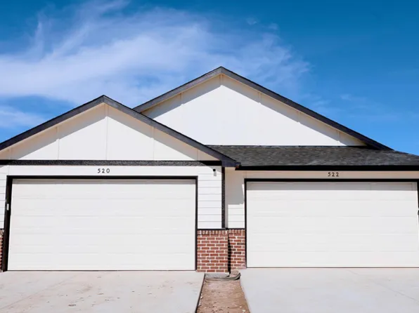 516 E Briarbrook Ln, Valley Center, KS 67147