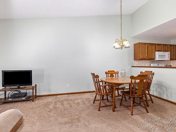 4th image of 2734 Sandstone Ter NE #87