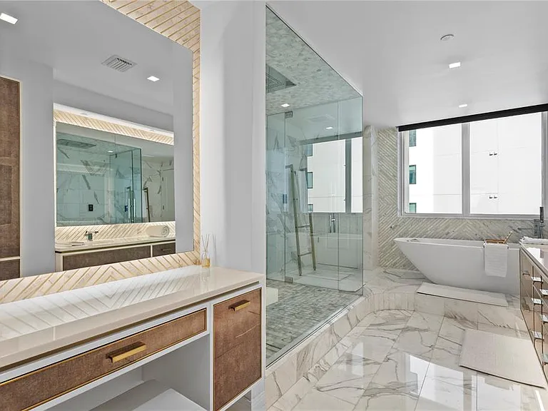 450 Knights Run Ave #1801 — Photo 32