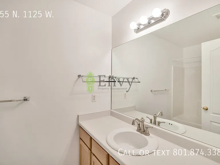 955 N 1125 W — Photo 7
