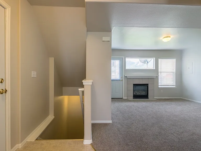 56 Vale Cir — Photo 10