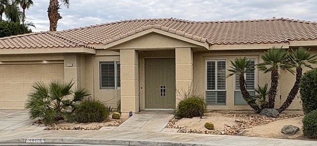 1st image of 44476 Grand Canyon Ln