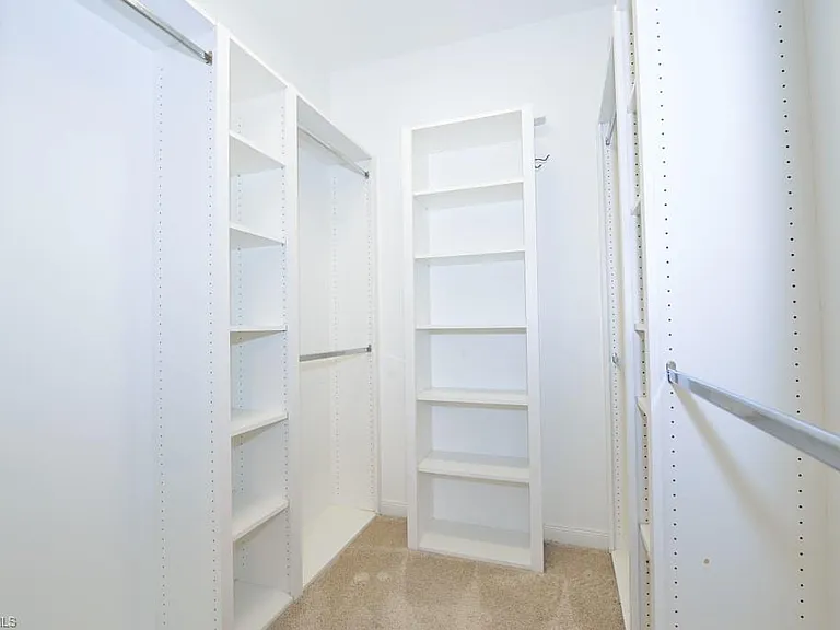 28725 Alessandria Cir — Photo 16