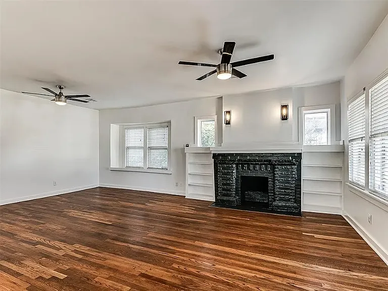 610 NW 27th St — Photo 3