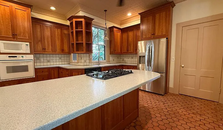 52 Mattoon St #1 — Photo 5