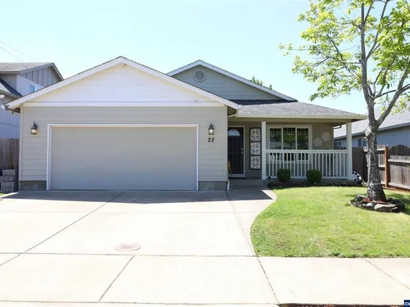 22 Grace St, Lebanon, OR 97355