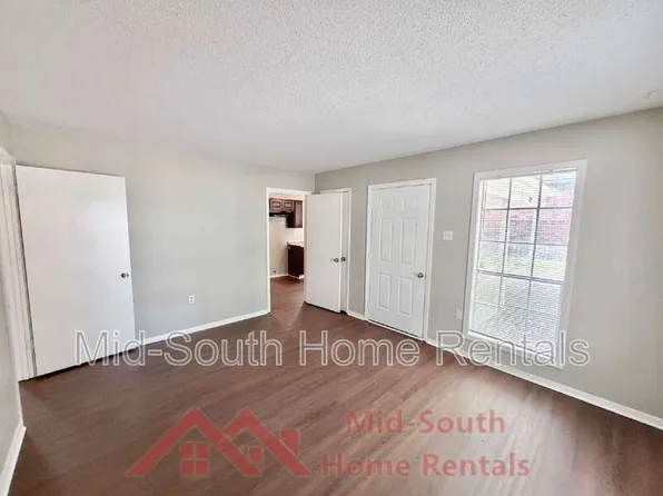 729 Blackstone Ln, Memphis, TN 38127