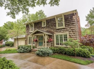 7625 W 100th Pl, Overland Park, KS 66212