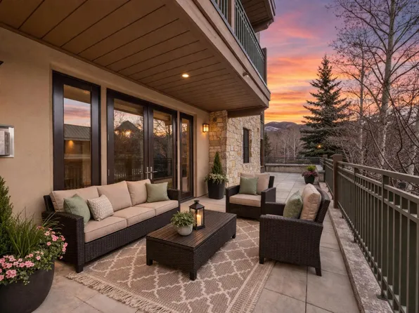106 Village Way #6, Sun Valley, ID 83353