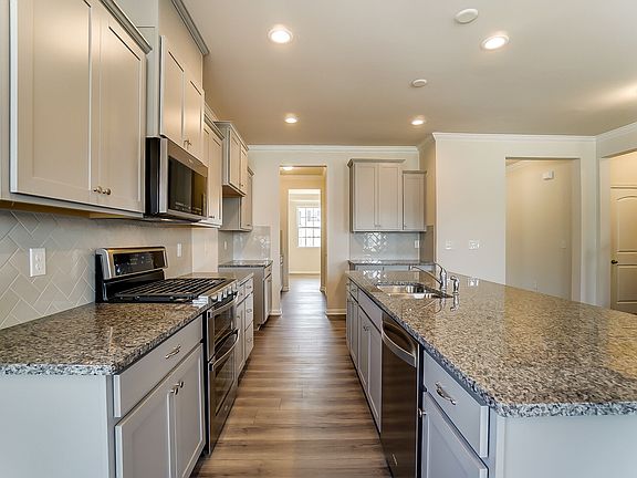 Photo representation of the Crosby plan. Colors, finishes and options will vary.