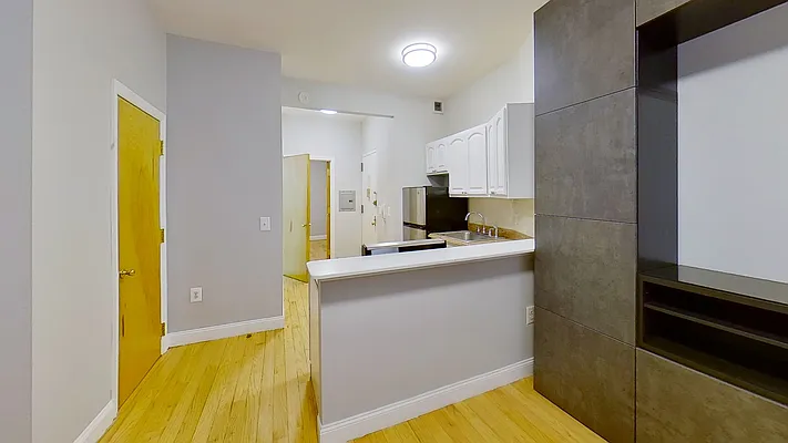 Rented by Compass | media 19