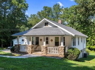 339 Fairmount Rd, Long Valley, NJ 07853