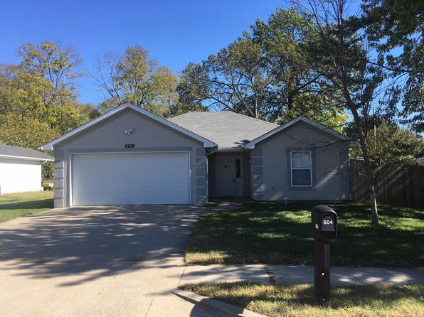 604 Rowe Ln