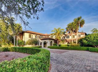 135 Kirkaldy Ln, Saint Simons Island, GA 31522