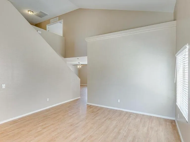 3886 W Dancer Ln — Photo 7