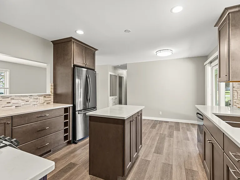 N58W18330 Juniper Ln — Photo 10