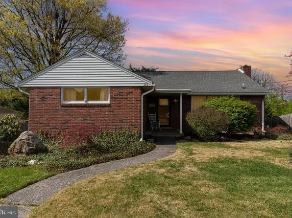 114 Poplar Rd, New Cumberland, PA 17070