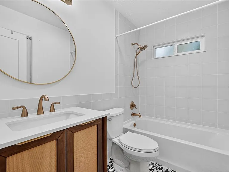 12 Dawson Dr — Photo 23