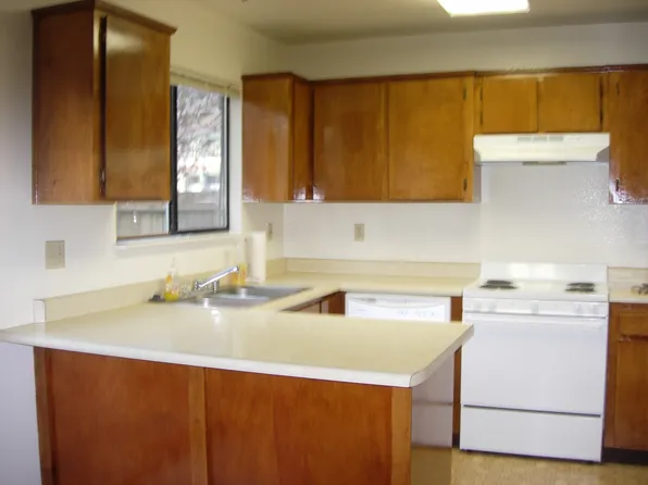 294 Hillsdale St #A, Eureka, CA 95501