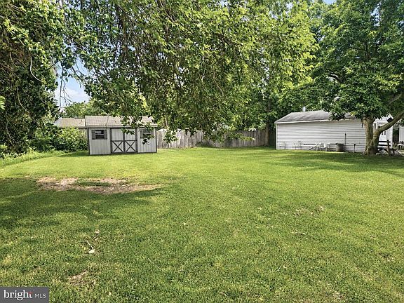 4th image of 41 Algonquin Rd
