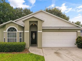 215 Rhapsody Ln, Apopka, FL 32703