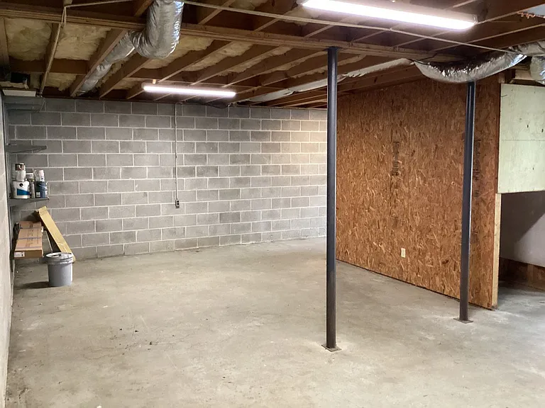 6422 Levi Rd — Photo 15