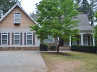 510 Center Of The World Rd, Canon, GA 30520