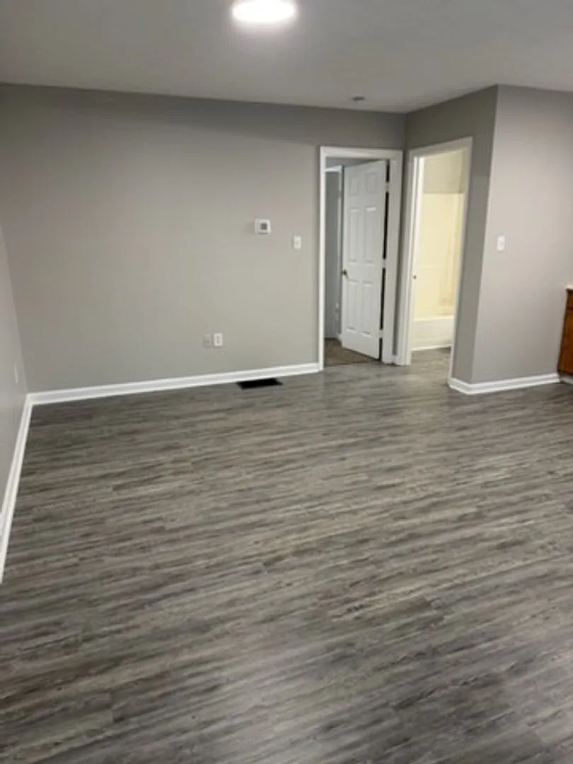 424 Jason Drive — Photo 3