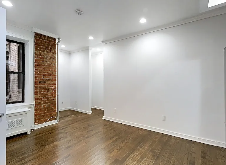 410 Eastern Pkwy #D1 — Photo 3