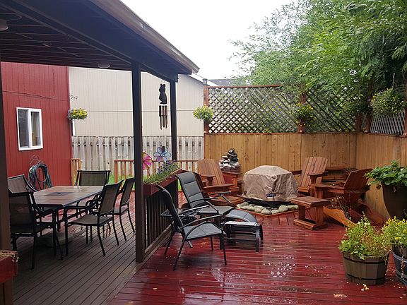 5th image of 208 SE 169th Ave