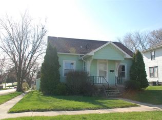 800 1st Ave NE, Oelwein, IA 50662