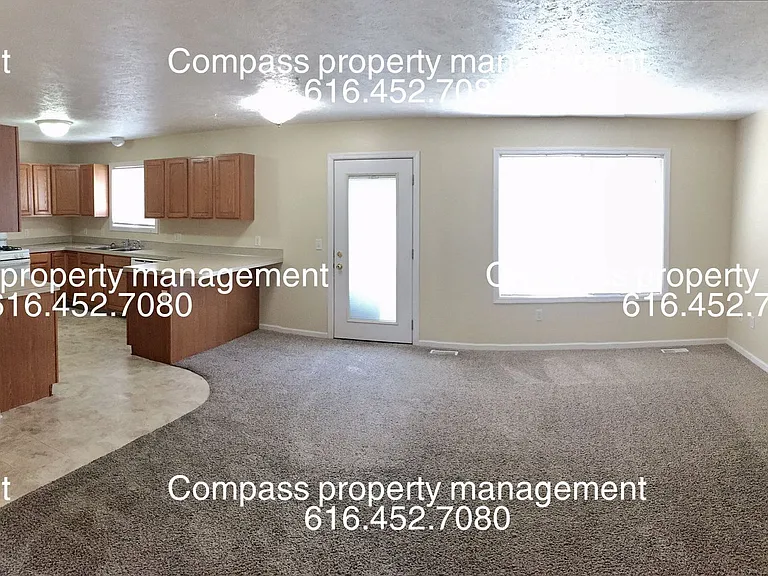 3100 68th St SE — Photo 15