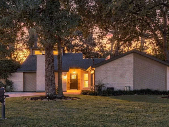 13418 Holston Hills Dr, Houston, TX 77069