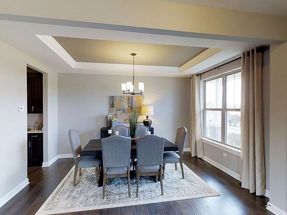 4th image of 143 Brookside Cir