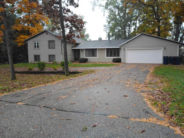 3141 W Danbury Dr, Janesville, WI 53546