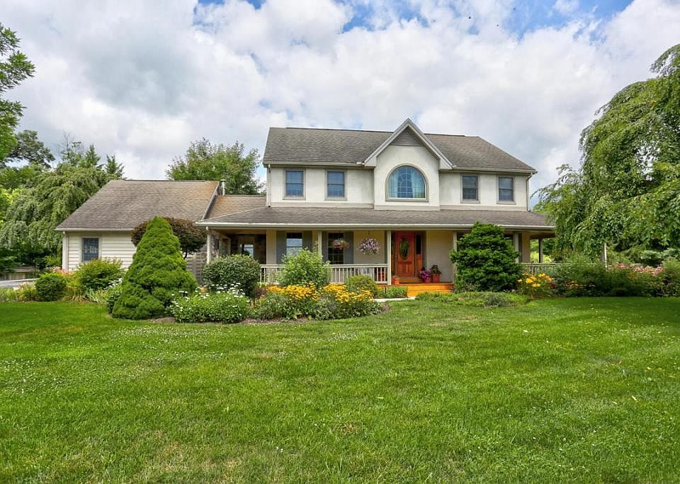1st image of 3020 Meadow View Rd