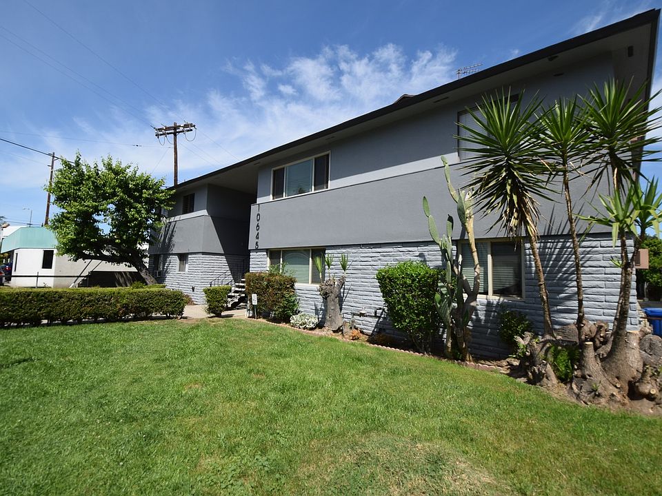 1st image of 10645 Valley Spring Ln APT 17