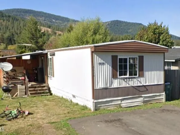 8638 W Park Loop, Rathdrum, ID 83858
