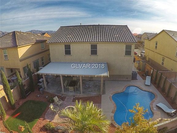 3rd image of 8125 Pink Desert St