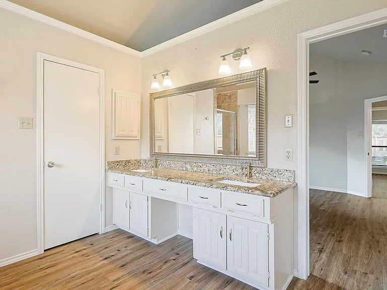 653 Raven Ln — Photo 19