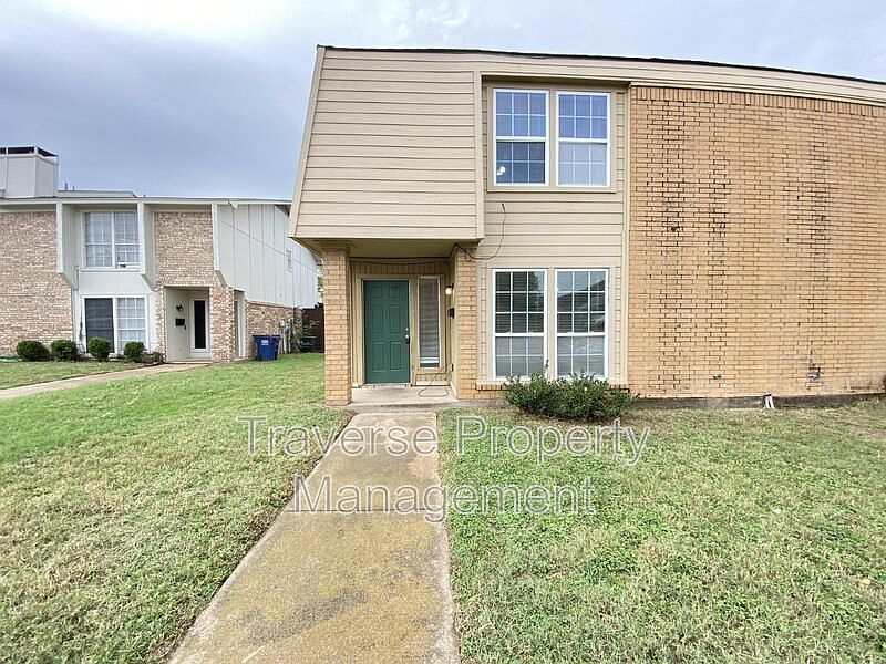 1st image of 2232 Chase Ct