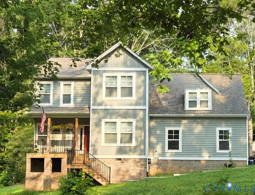 4 bed, 3.0 bath, 1938 sqft, $2,800 — Photo 1