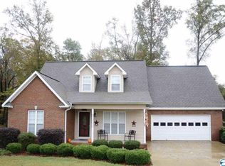 105 Cove Creek Rd, Rainbow City, AL 35906