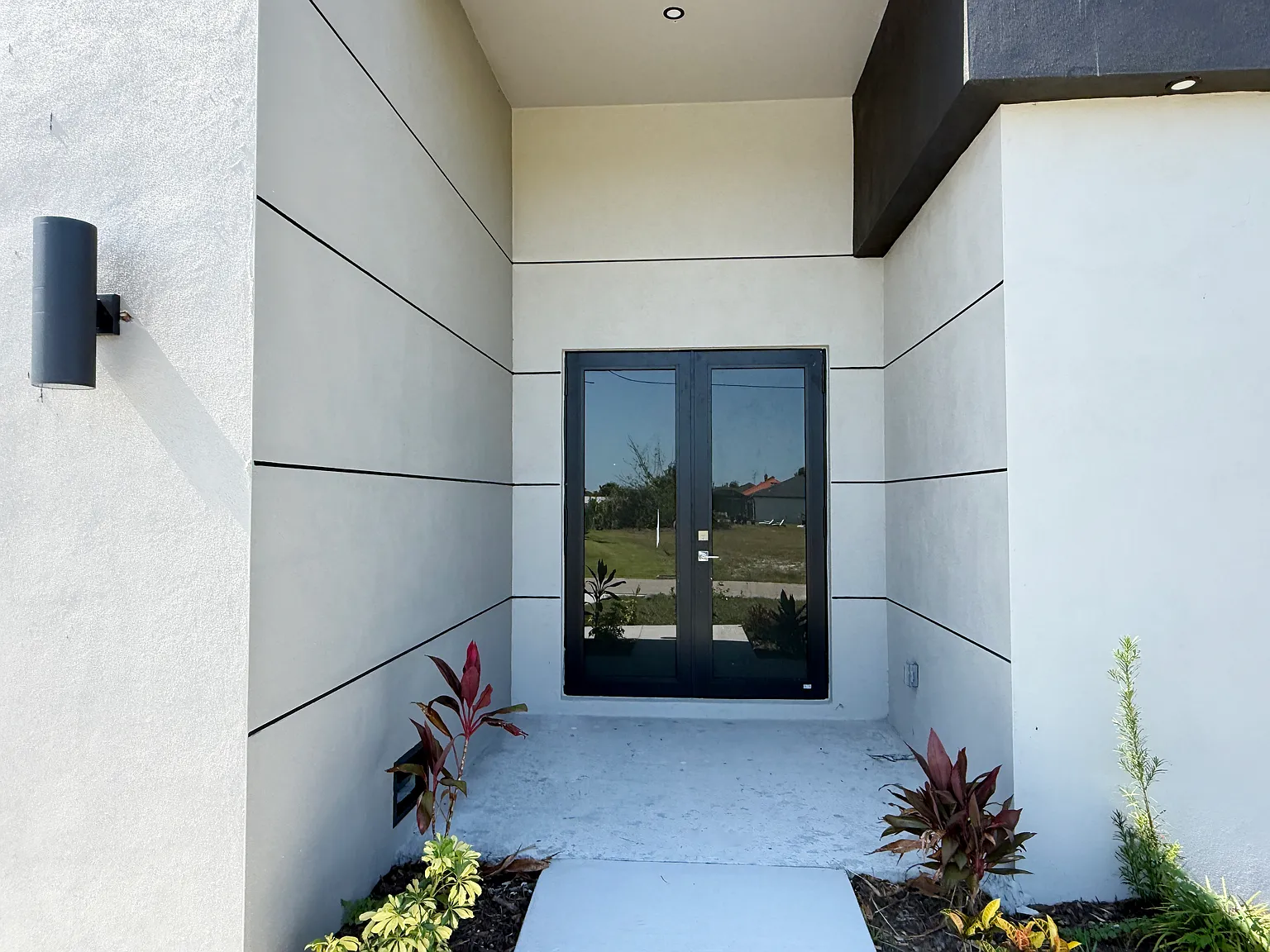4 bed, 1904 sqft, $2,075 — Photo 3