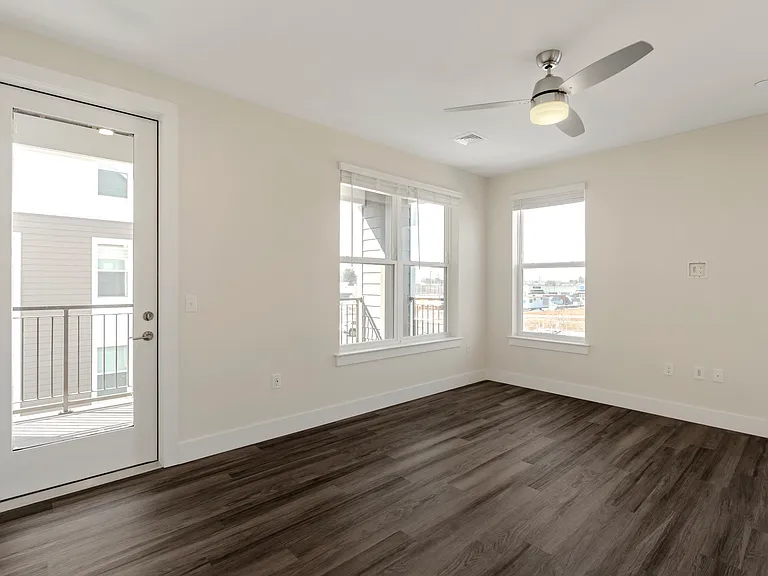 The Pointe at Overlook — Photo 59